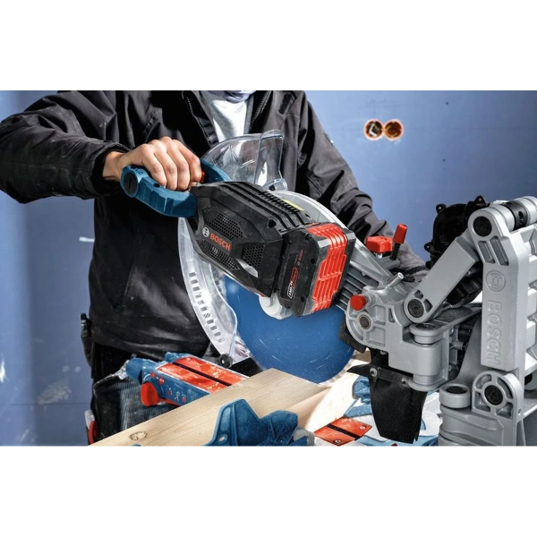 ProCORE18V+ 8.0Ah Professional image 2